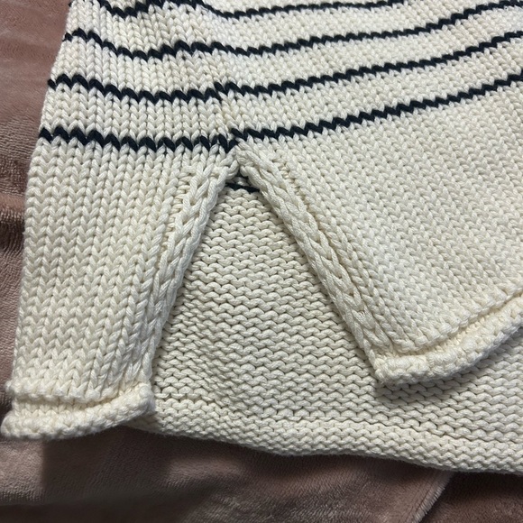 Zara Boxy Roll Neck Oversized Striped Cream and Navy Cotton Knit Sweater - Picture 6 of 10